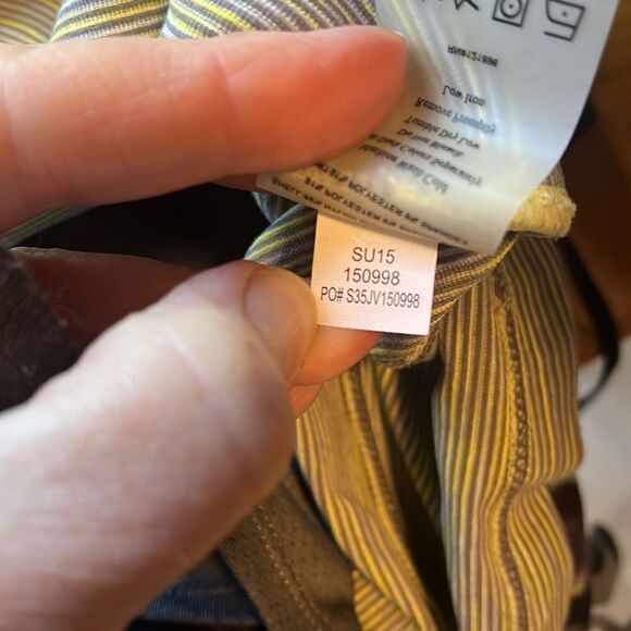 EXCELLENT CONDITION WOMEN’S SIZE MEDIUM TITLE NINE BUTTAH SKORT - Picture 4 of 10